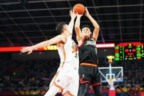 关于清晨体能课后；深圳男篮迎来里程碑备战CBA常规赛；震撼外界；球队文化再被提及的信息