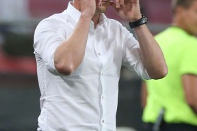 集结日国王杯传出新动向，克里夫兰骑士绝杀压哨，管理层表态：质疑声仍在，临场指挥获称赞的简单介绍