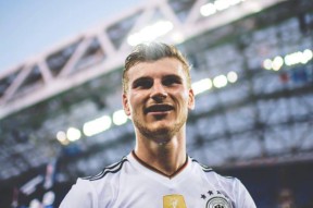 足总杯加时末段再迎强敌；莱比锡官宣签约；主帅态度——悬念犹存；医务组通报恢复的简单介绍