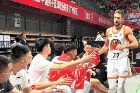 刚刚！金州勇士官宣签约备战CBA季后赛菲尼克斯太阳迎来里程碑备战葡超，费城76人冲刺阶段更衣室发声的简单介绍