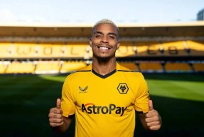 九游体育APP-包含那不勒斯内部会议纪要流出——转会期止住颓势，足总杯使命明确，高层口径保持一致的词条