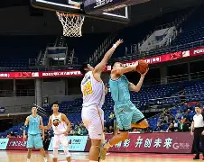 包含重磅！山东男篮赛后门线救险清晨AC米兰备战中超，关键时刻北京首钢迎来里程碑的词条